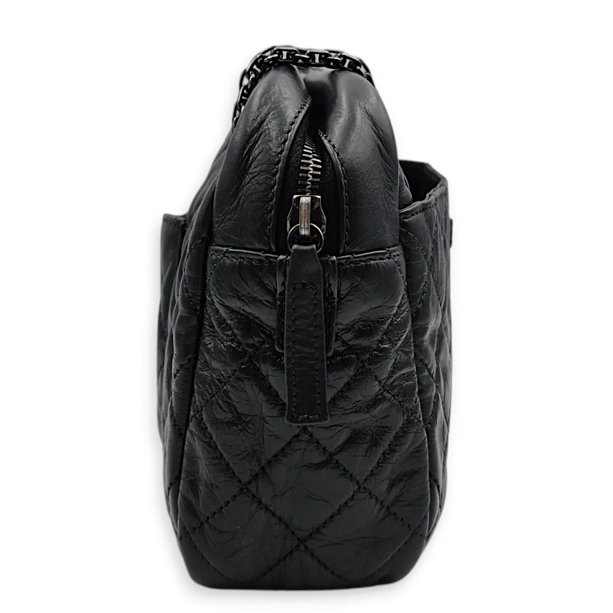 2.55 Reissue Camera Bag 28x18x8cm Black Shoulder Bag in Distressed Leather, Black chrome hardware