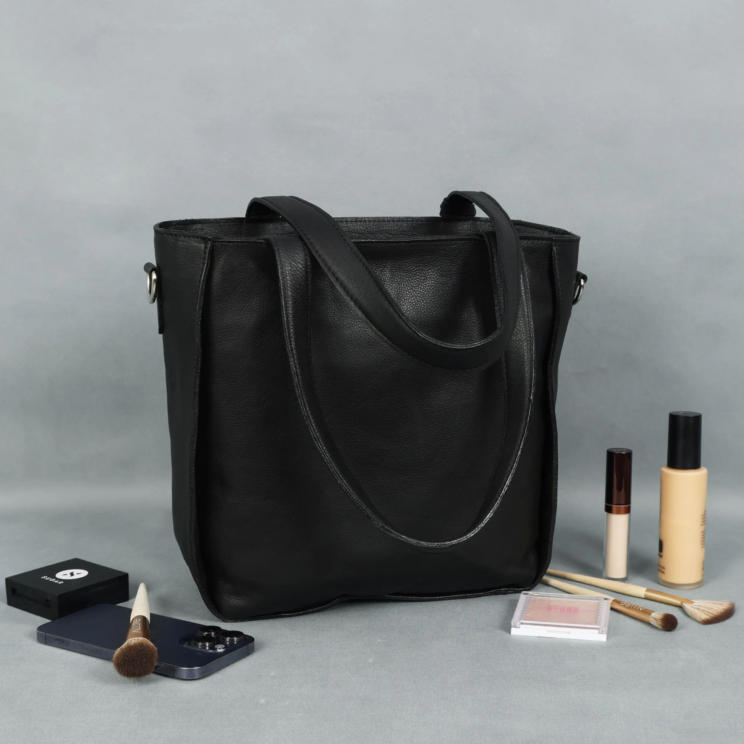 Black Handheld Leather Sling Bag with Detachable Strap – Stylish & Versatile.BG-1624