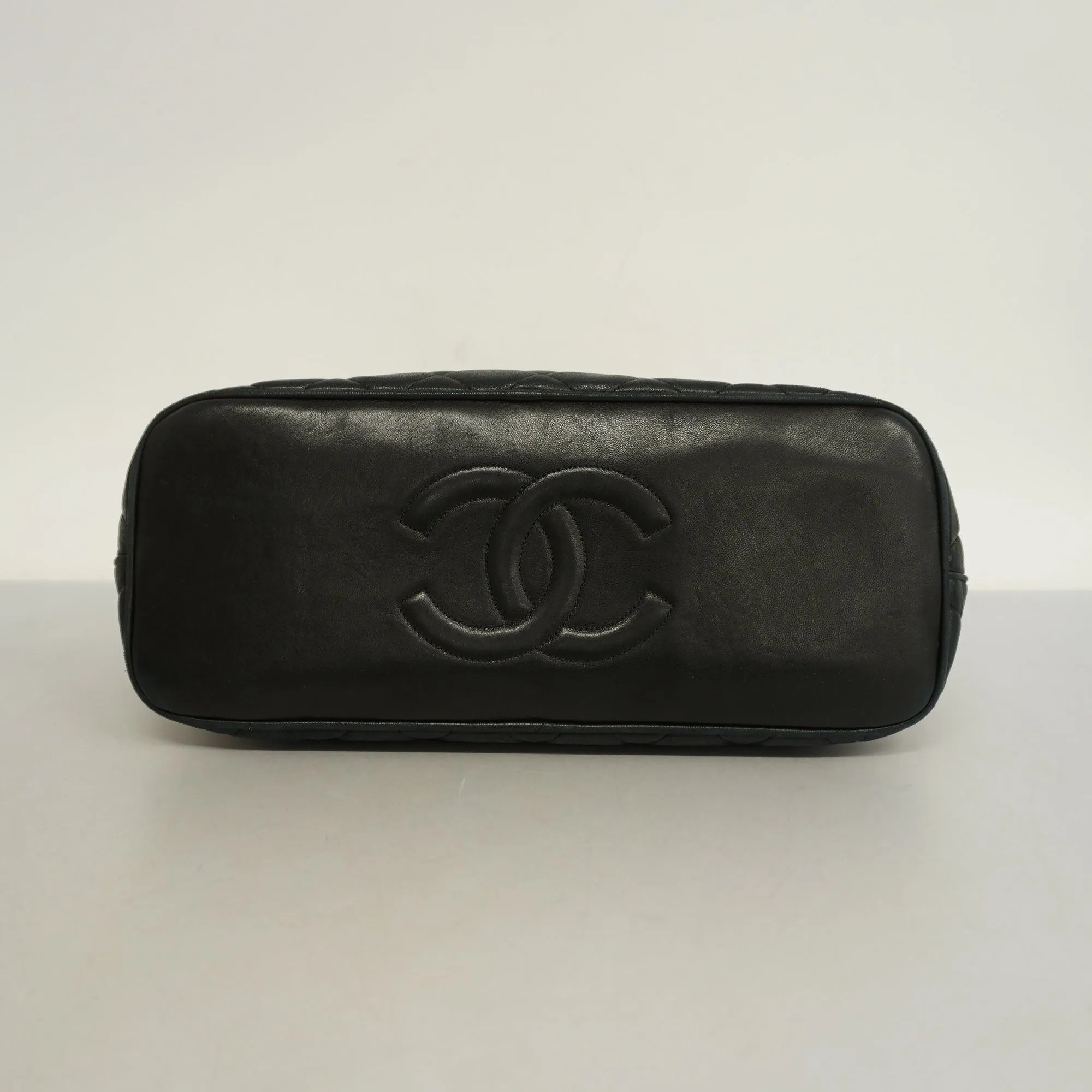 CHANEL  Matelasse Chain Shoulder Lambskin Women's Leather Shoulder Bag Black