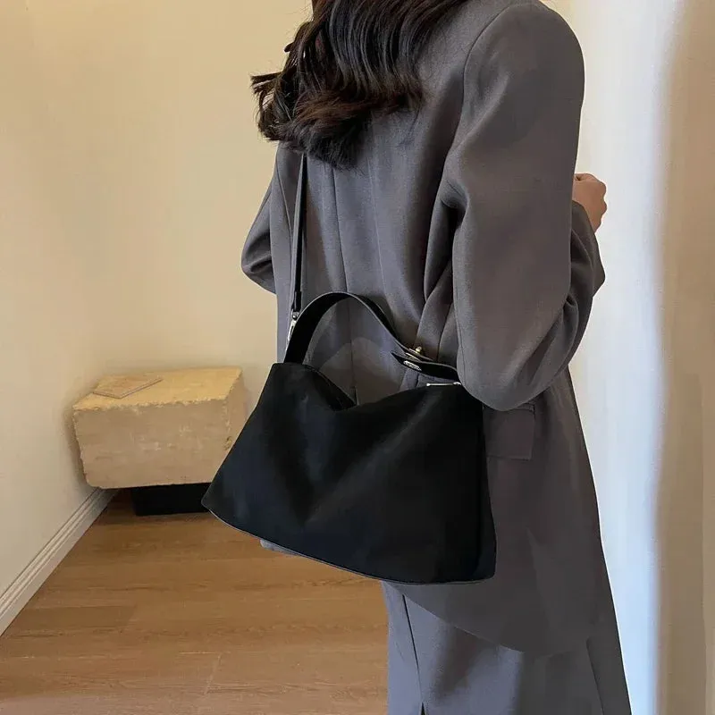 Chic Adjustable Leather Handbag – Timeless Elegance for Women