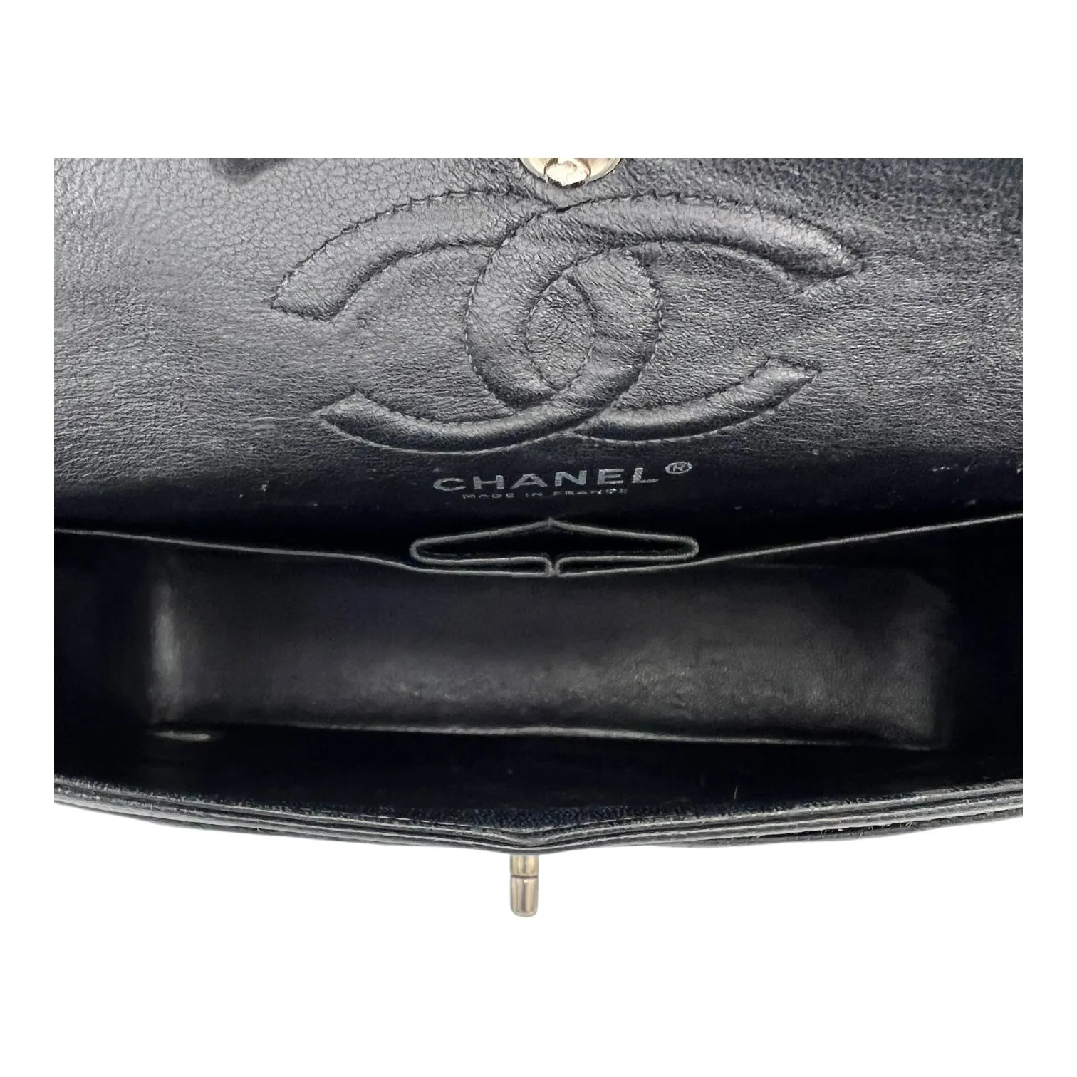 Classic Shoulder Bag Black in Caviar Leather, Silver hardware