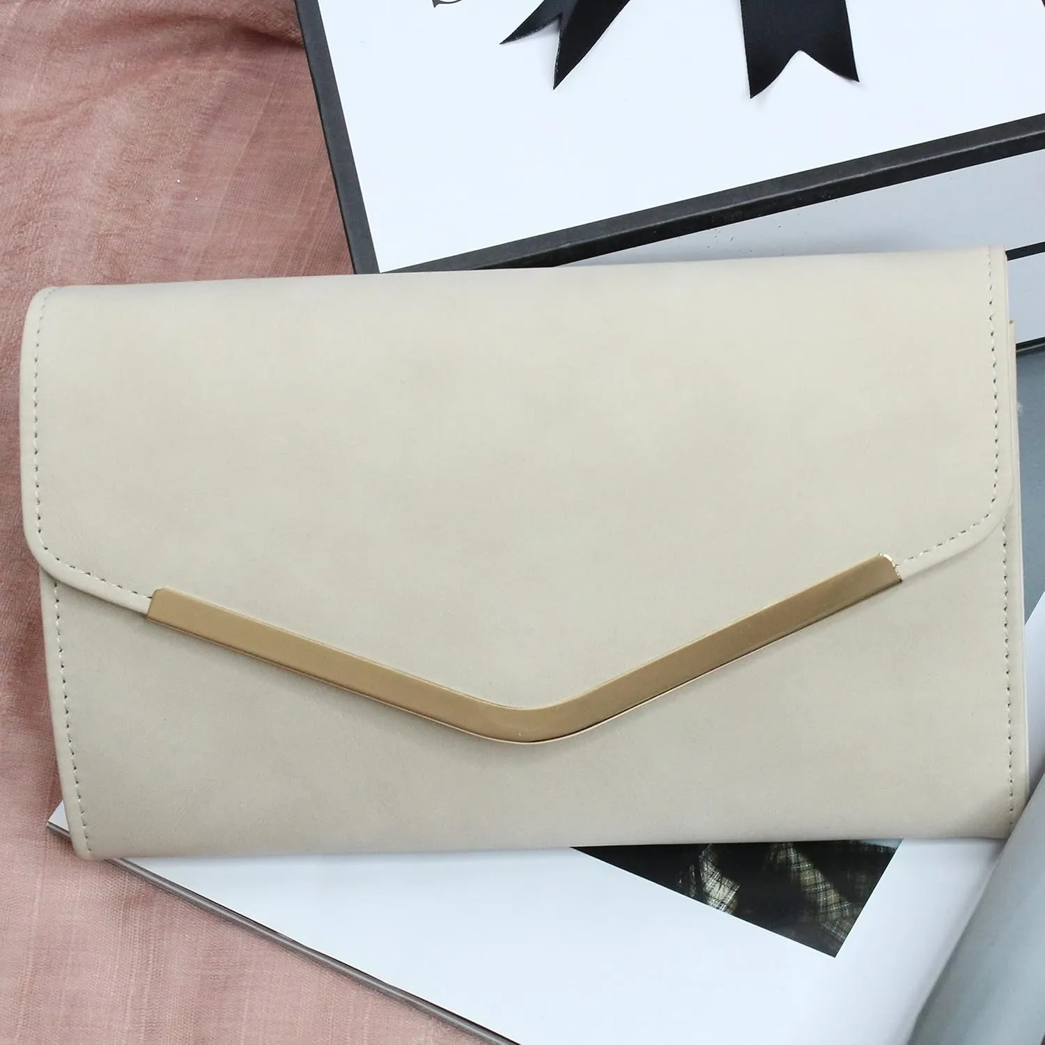 Clutch Purse Evening Bag for Women, Envelope Handbag With Detachable Chain for Wedding and Party