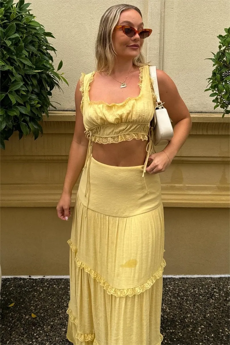 Coral Lace-Trimmed Camis & Maxi Skirt Set | Multicolor | Casual | Rayon