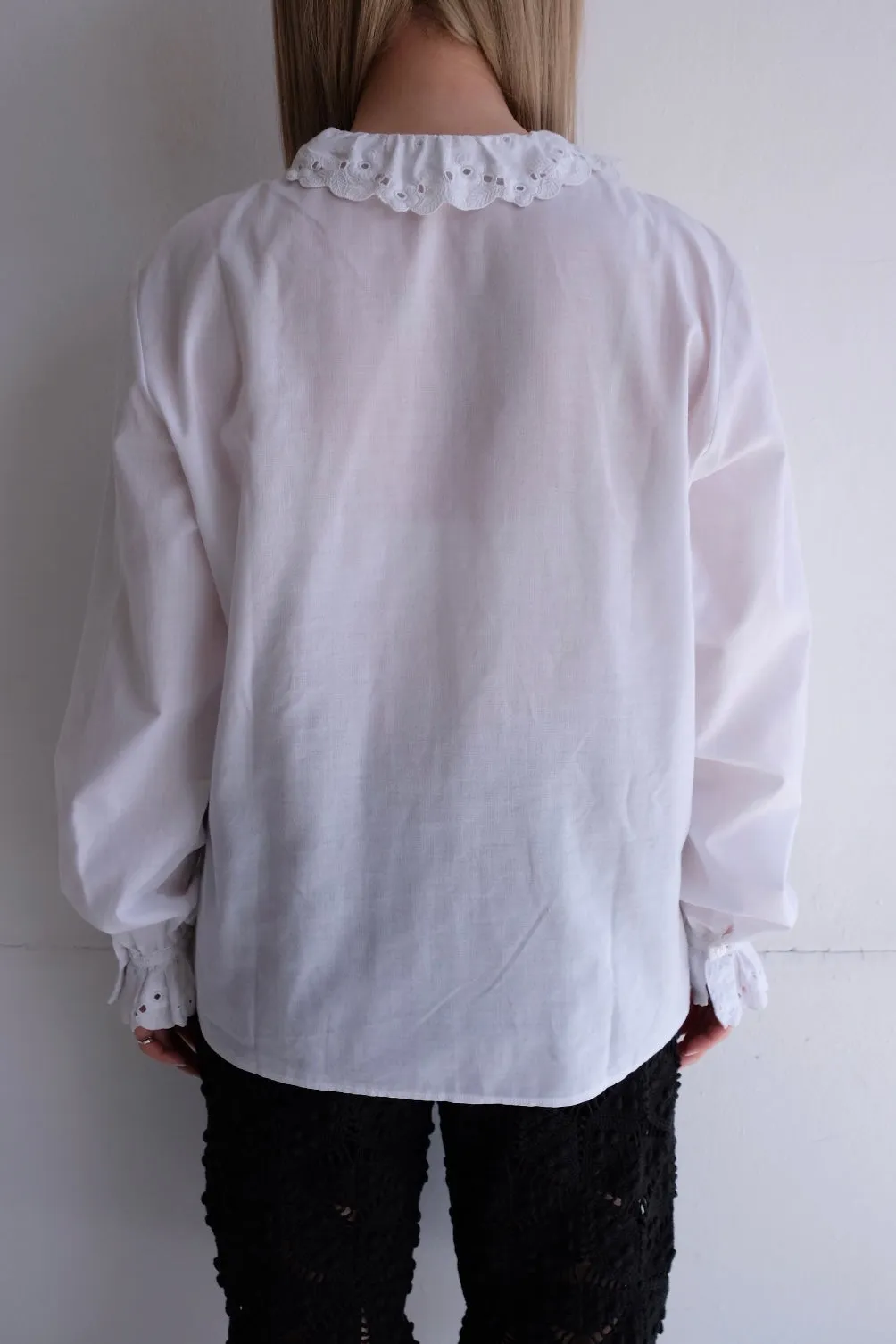 cotton lace trimmed blouse