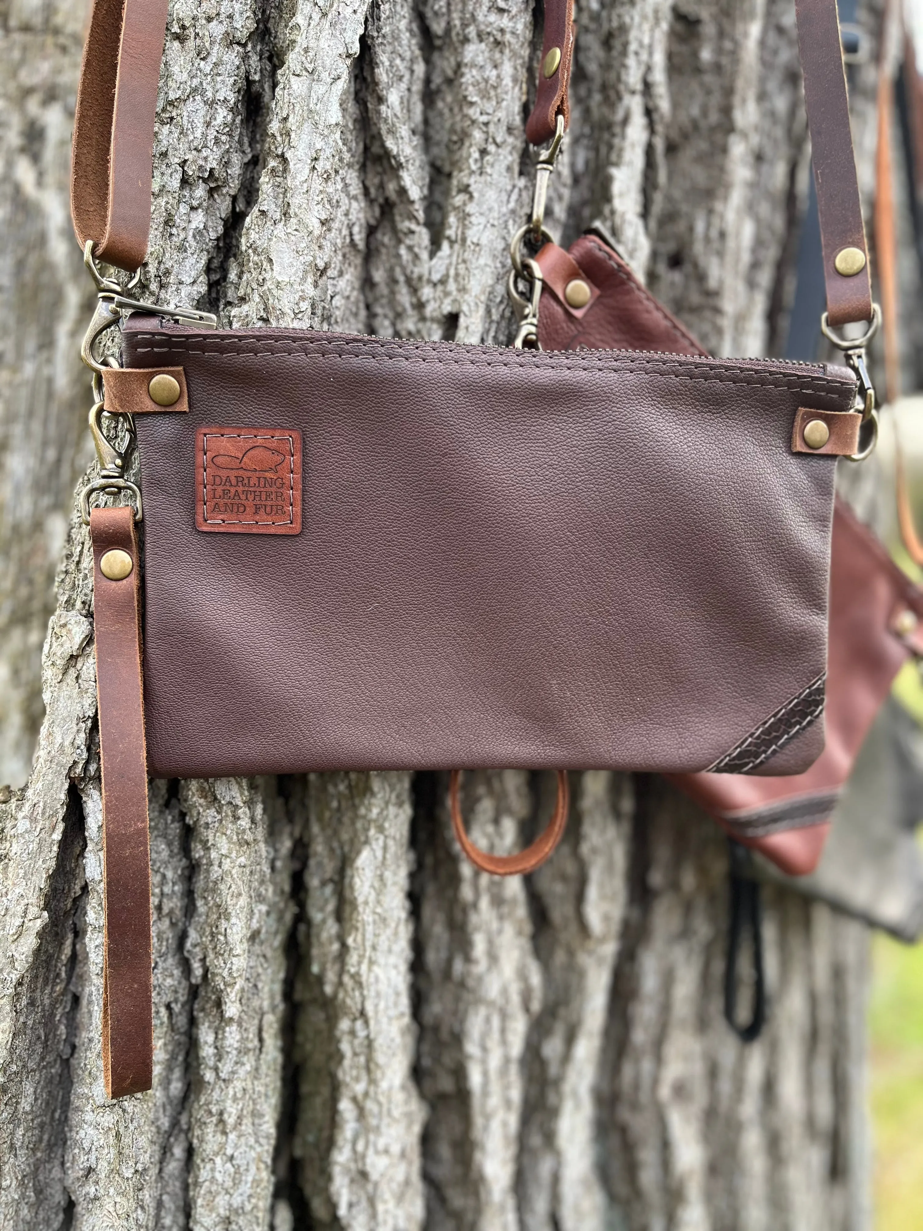 Crossbody Wristlet Purse - Buckskin with Beavertail Accent