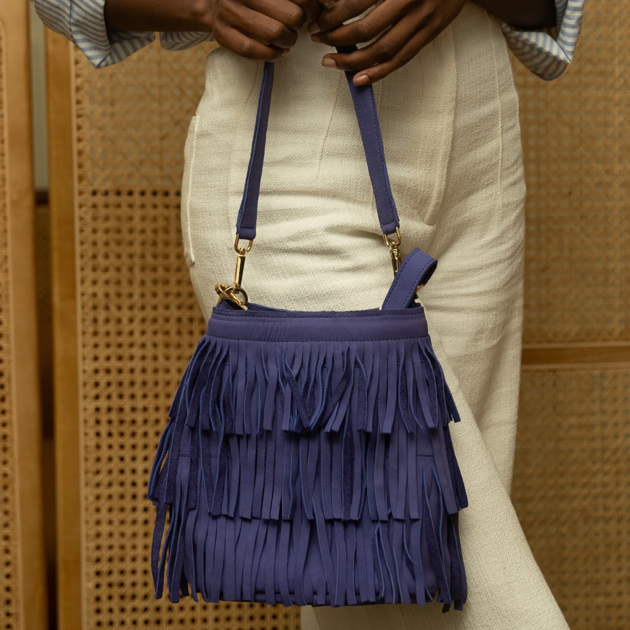 fringe bucket bag