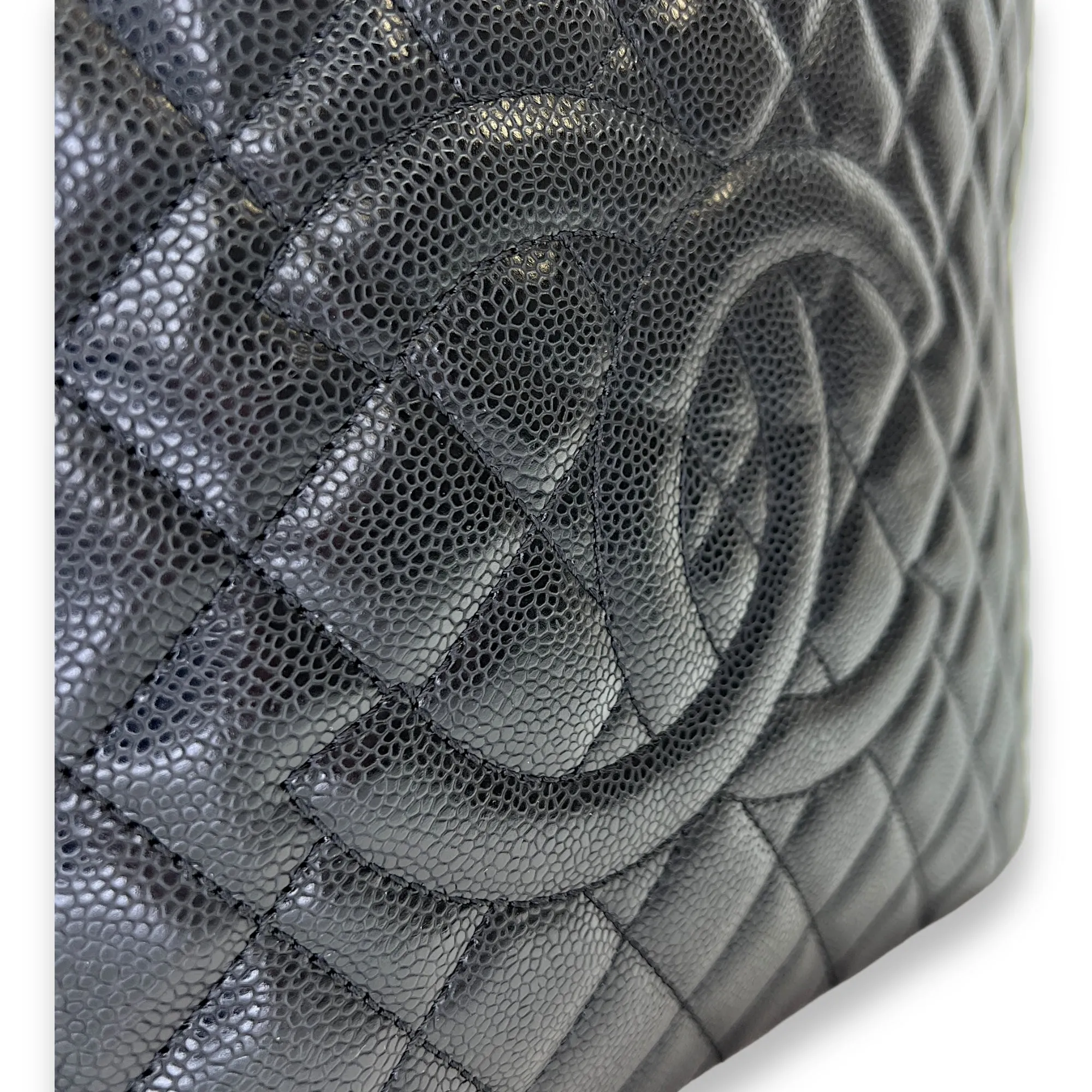 GST Black Shoulder Bag in Caviar Leather, Silver hardware