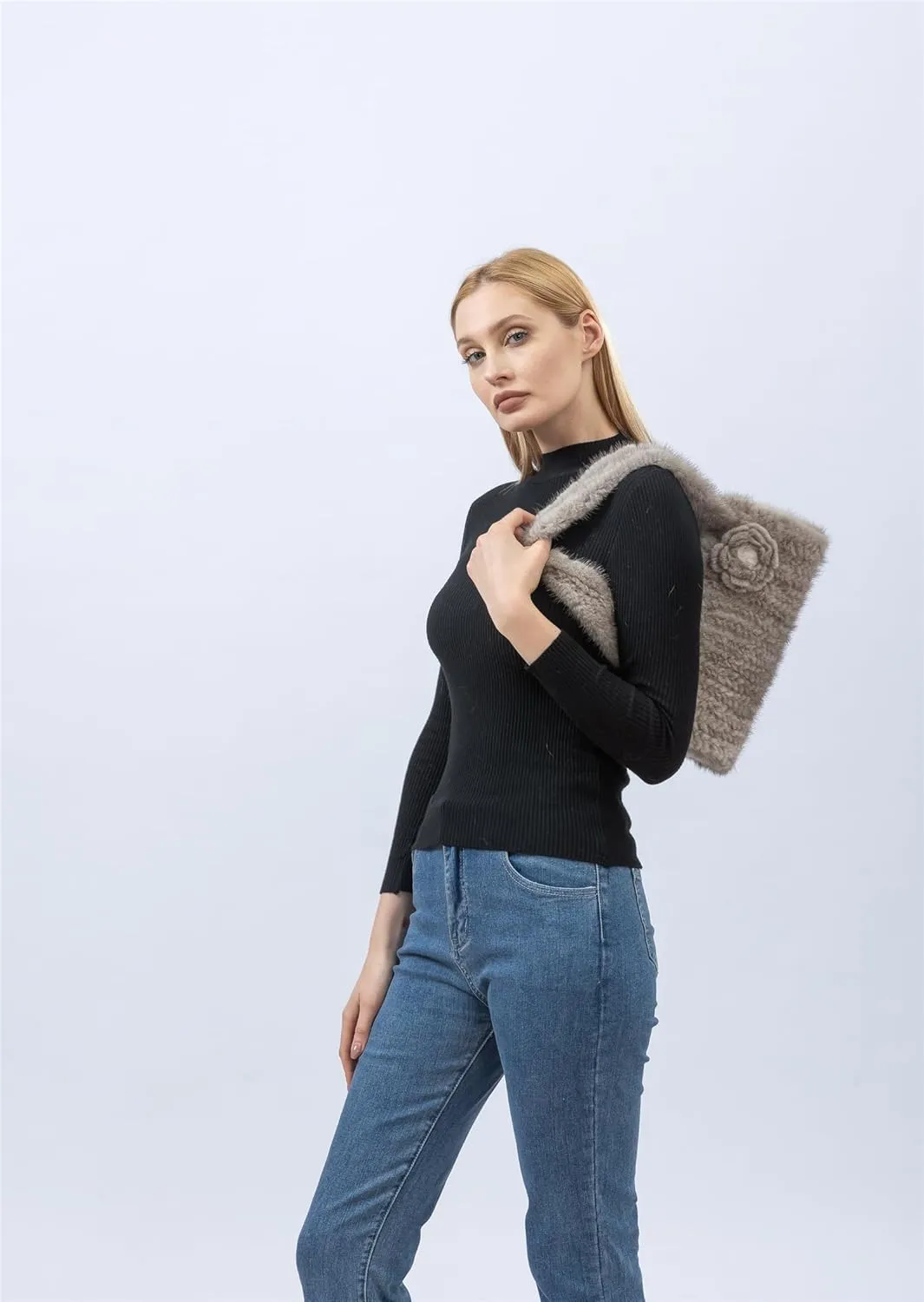 LVCOMEFF Women Natural Kintted Mink Fur Handbag with Flower Cylindrical Luxurious