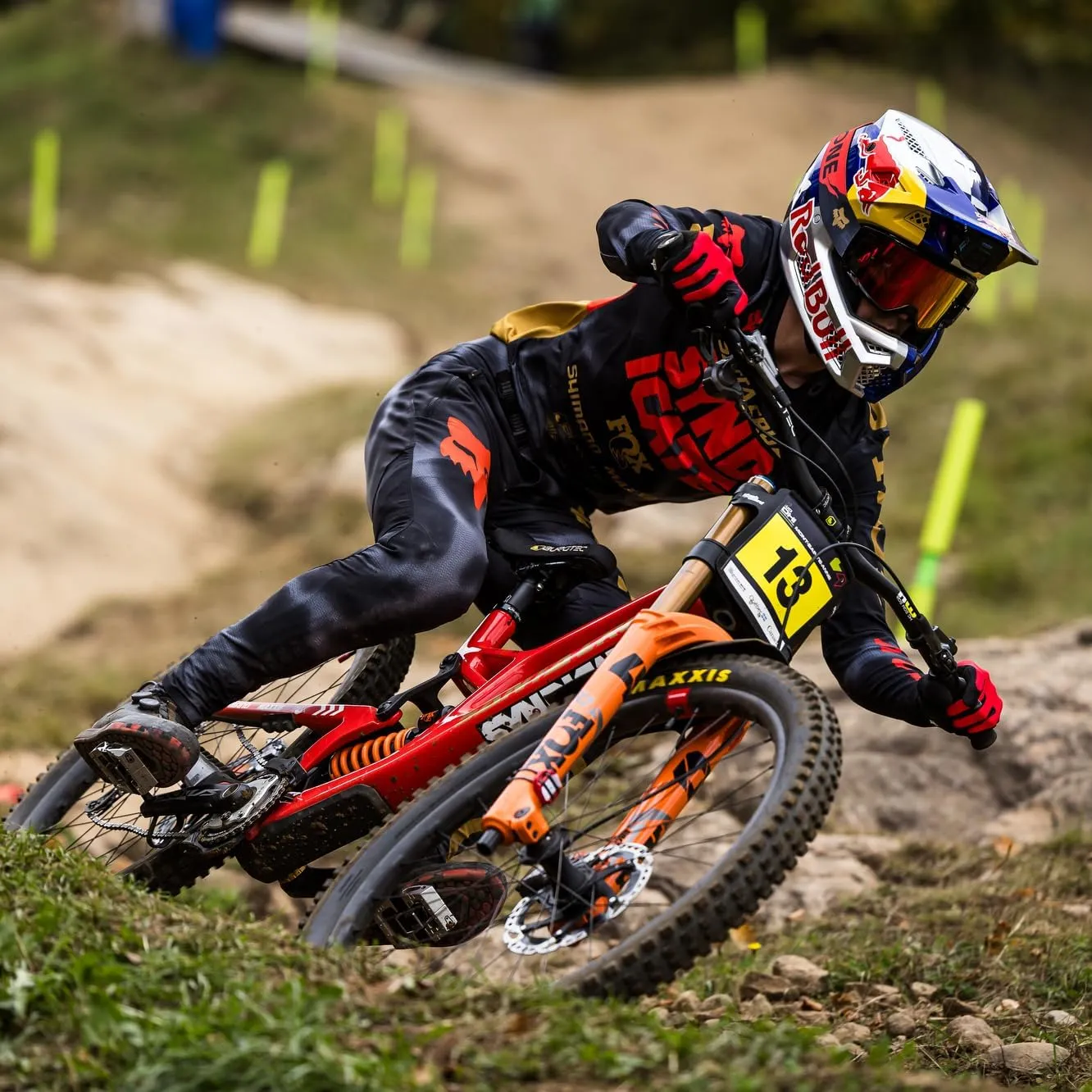 MAXXIS High Roller 2-26", 27.5", 29" - DH, DD, EXO - E25 Rating, Tubeless | Versatile Choice When Conditions are Soft Or Loose
