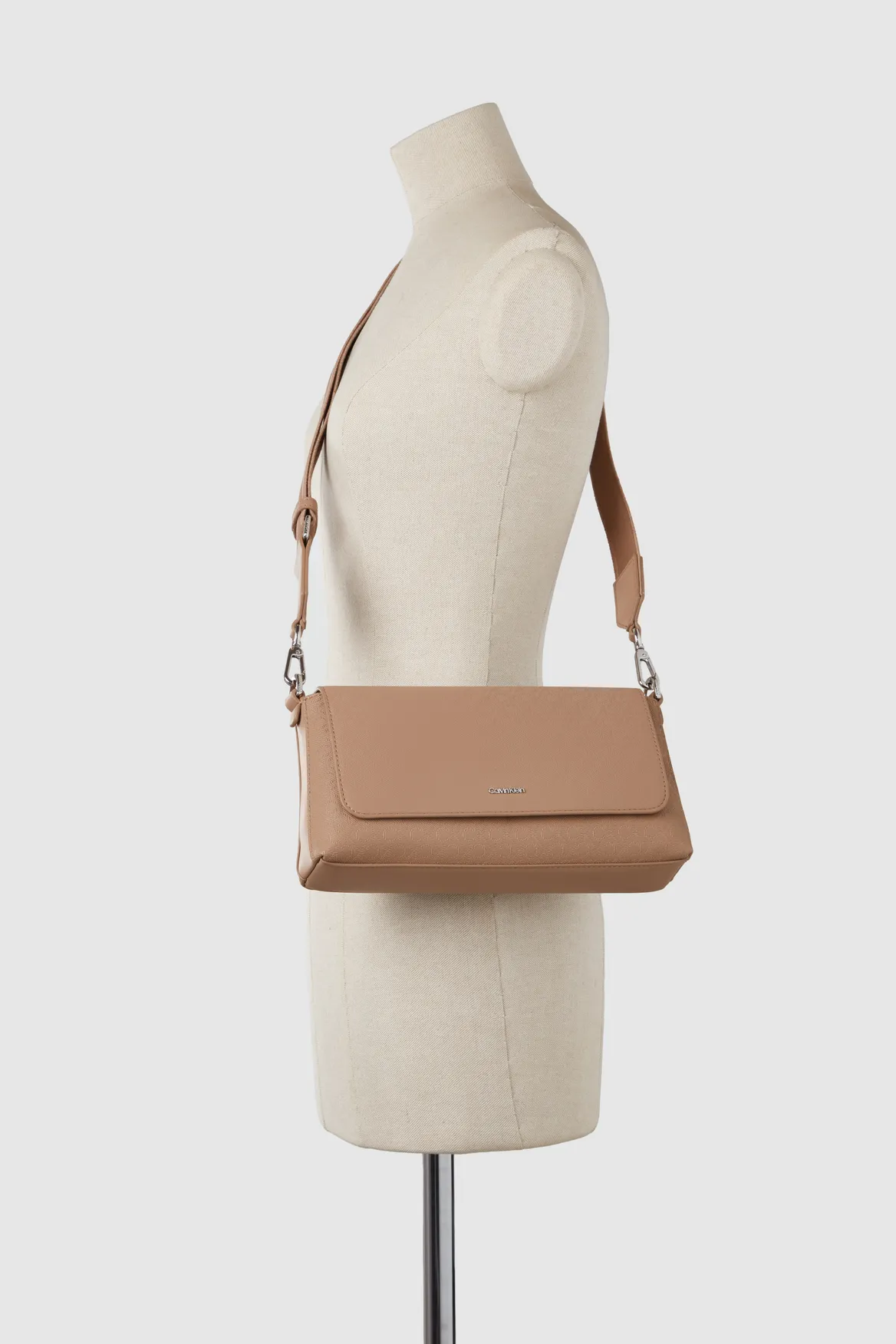 Must Shoulder Bag