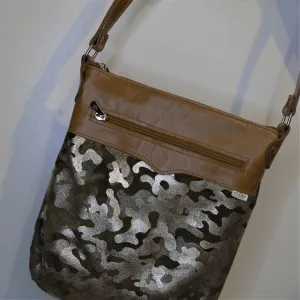 Suede Crossbag.. Big Recoleta