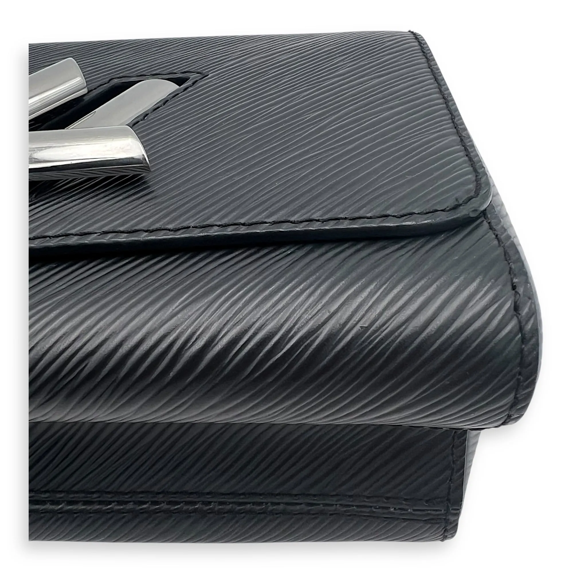 Twist PM Black Shoulder Bag in Epi Leather, Silver hardware