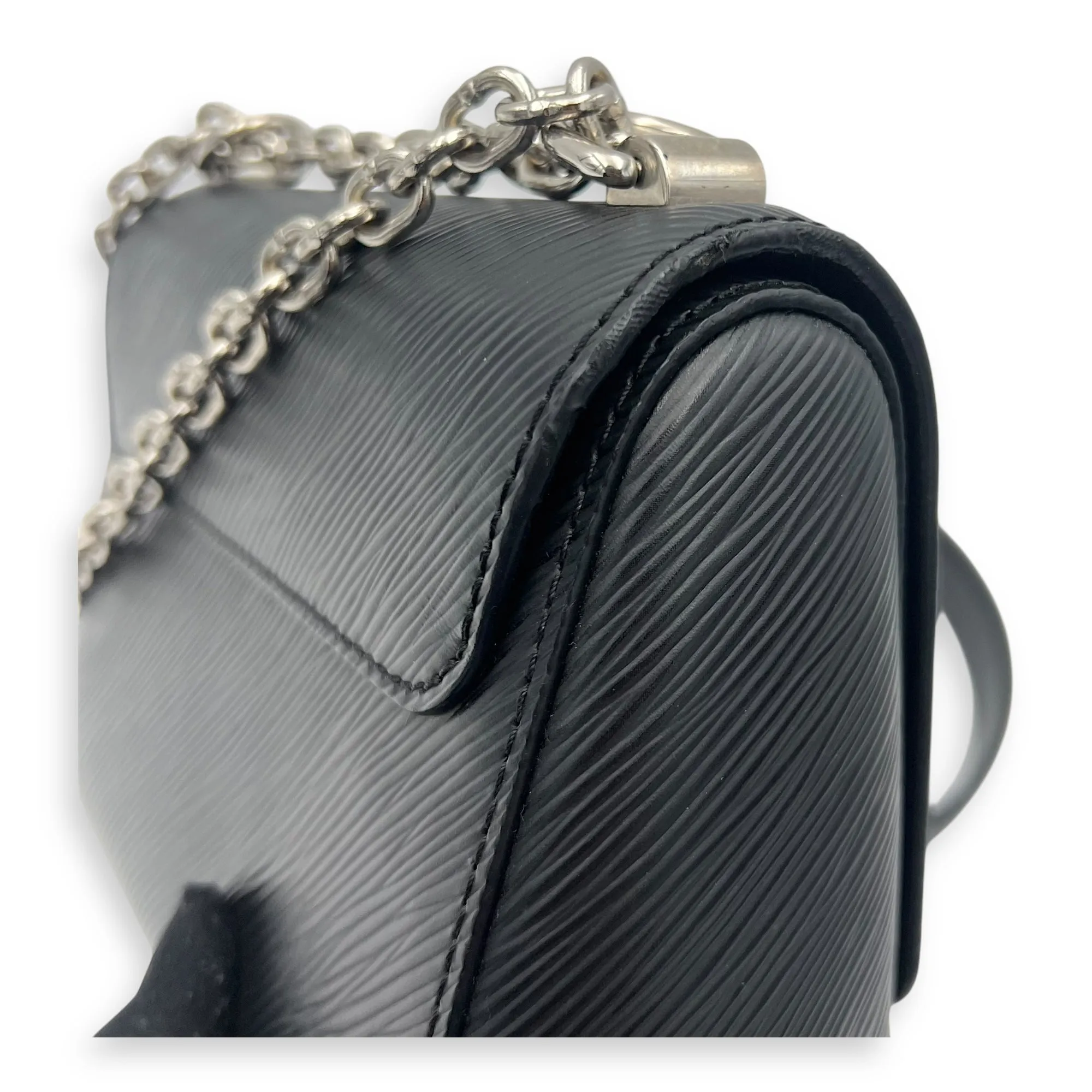 Twist PM Black Shoulder Bag in Epi Leather, Silver hardware