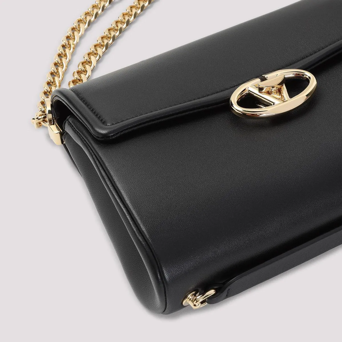 Valentino Garavani Shoulder Bags