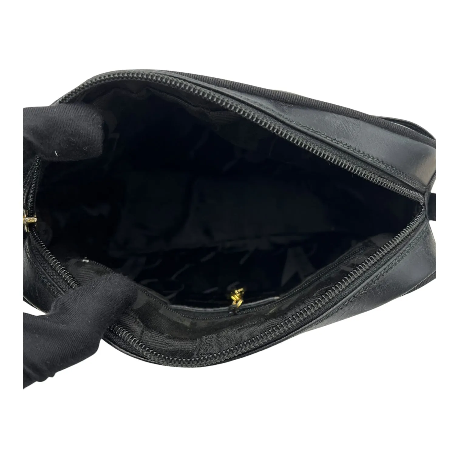 Vara Bow Crossbody Bag Black in Calfskin, Gold hardware