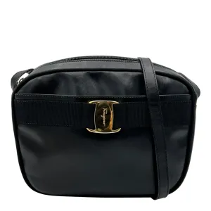 Vara Bow Crossbody Bag Black in Calfskin, Gold hardware
