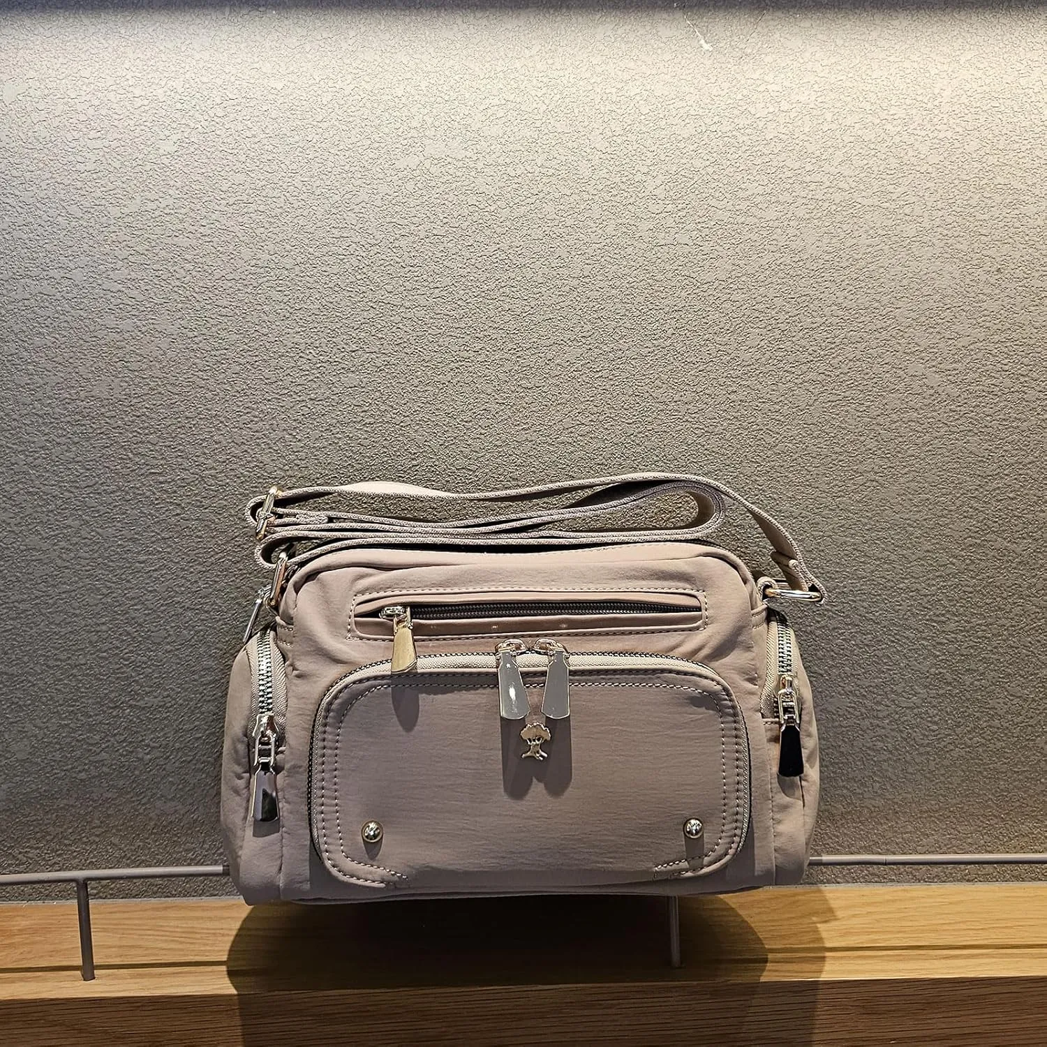 Women Fashion Tote Crossbody Handbags for Women Multi Pockets Shoulder Bag Nylon Travel Purse