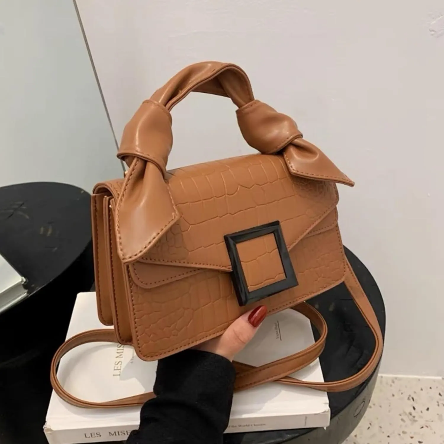 Women Vegan Leather Evening Handbag Crocodile Pattern Handle Clutch Purse Cross Body Envelope Bag